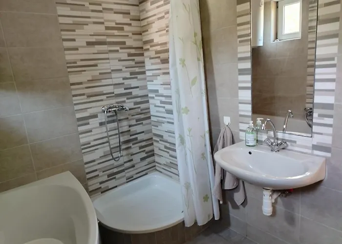Apartament Bb Haez