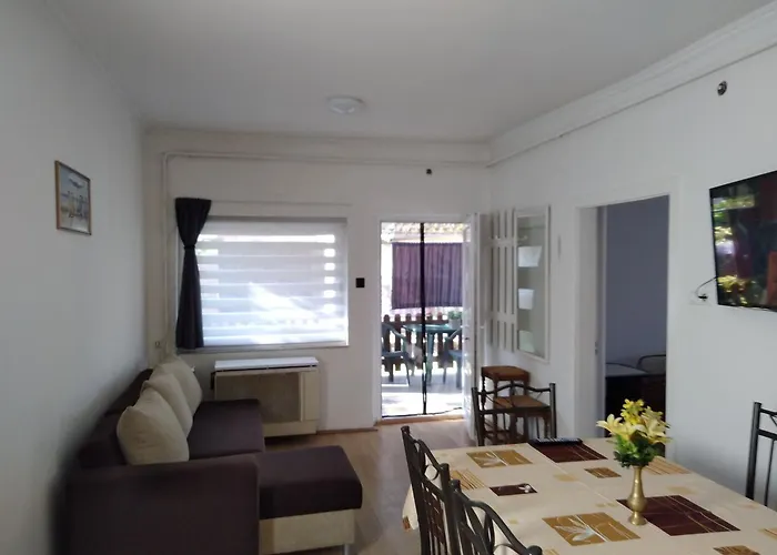 Apartament Bb Haez